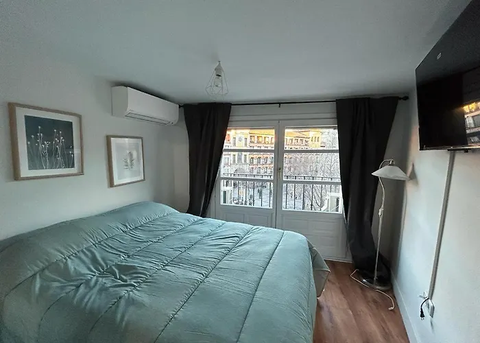 Plaza Zocodover Apartmán *